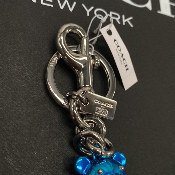 Coach 2755 Coach Marvel Captain America Bear Bag Charm Keychain Fob Metal Silver - Picture 4 of 7